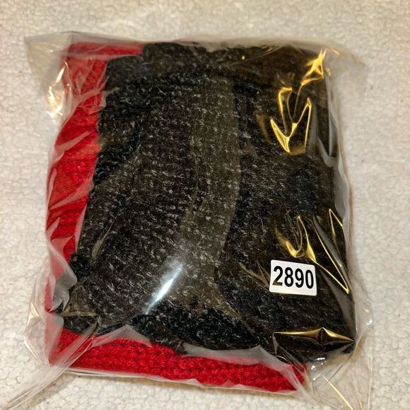 VINTAGE Large Chunky Crewneck Hand Knit Sweater Red White Charcoal Snowflake EUC - Picture 11 of 11